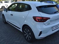 Gebraucht Mitsubishi Colt Basis 67 PS (49 kW) 2024 Weiß Limousine