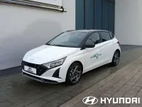 Gebraucht Hyundai i20 Prime 101 PS (74 kW) 2025 Atlas white / phantom black Kleinwagen