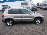 Gebraucht VW Tiguan LOUNGE 150 PS (110 kW) 2015 Beige SUV