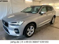 Gebraucht Volvo XC60 Core 197 PS (144 kW) 2023 Silver dawn metallic (metallic) SUV