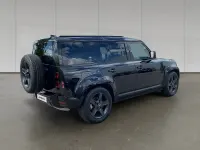 Gebraucht Land Rover Defender SE Dynamic 252 PS (185 kW) 2023 Santorini black SUV