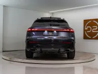 Neu Audi Q5 Sportback Sport 367 PS (269 kW) 2026 Grau SUV
