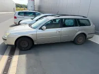 Gebraucht Ford Mondeo Ghia 170 PS (125 kW) 2003 Gold Kombi