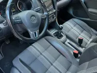 Gebraucht VW Golf VI 105 PS (77 kW) 2012 Weiß Kleinwagen