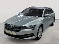 Gebraucht Skoda Superb Ambition 200 PS (147 kW) 2023 Brillantsilber metallic Kombi