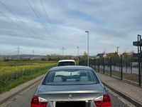 Gebraucht BMW 320 150 PS (110 kW) 2006 Blau Limousine