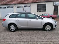 Gebraucht Opel Astra Edition 110 PS (80 kW) 2015 Silber Kombi