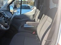 Second-hand Ford Transit 170 CP (125 kW) 2018 Alb Monovolum