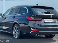 Gebraucht BMW 330 Efficient Dynamics 258 PS (189 kW) 2022 Saphirschwarz metallic Kombi