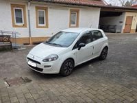 Gebraucht Fiat Punto 86 PS (63 kW) 2012 Weiß Kleinwagen