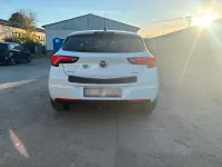 Gebraucht Opel Astra Dynamic 125 PS (91 kW) 2016 Weiß Limousine