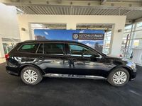 Gebraucht VW Passat Basis 150 PS (110 kW) 2022 Schwarz perleffekt Kombi