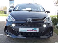 Gebraucht Hyundai i10 67 PS (49 kW) 2017 Phantom black. / mic Kleinwagen
