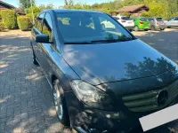 Gebraucht Mercedes B180 109 PS (80 kW) 2014 Grau Kleinwagen