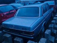 Gebraucht Mercedes 300 95 PS (69 kW) 1982 Blau Limousine