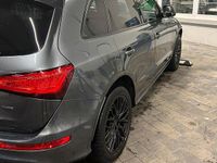 Usado Audi Q5 S-Line 190 HP (139 kW) 2017 Cinzento SUV