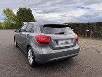 Gebraucht Mercedes A180 109 PS (80 kW) 2016 Grau Kombi