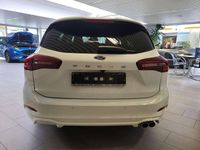 Neu Ford Focus ST-Line 125 PS (91 kW) 2026 Frostweiß Kombi