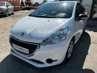Gebraucht Peugeot 208 Access 68 PS (50 kW) 2015 Weiß Kleinwagen