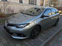 Gebraucht Toyota Auris Hybrid 136 PS (100 kW) 2018 Grau Kombi