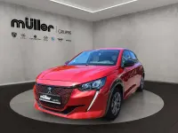 Gebraucht Peugeot e-208 Allure 100 kW (136 PS) 2022 Elixier rot Kleinwagen
