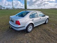 Gebraucht VW Bora 75 PS (55 kW) 2000 Silber Limousine