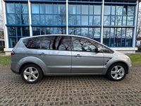 Gebraucht Ford S-MAX Titanium 145 PS (106 kW) 2008 Silber Van / Kleinbus
