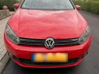 Gebraucht VW Golf VI 105 PS (77 kW) 2011 Rot Kleinwagen