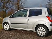 Gebraucht Renault Twingo 76 PS (55 kW) 2008 Silber Kleinwagen