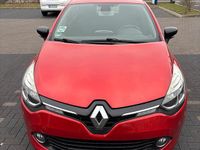 Gebraucht Renault Clio IV Initiale Paris 90 PS (66 kW) 2014 Rot Kleinwagen