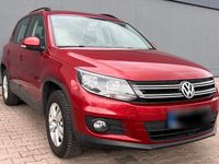 Gebraucht VW Tiguan 122 PS (89 kW) 2013 Rot SUV