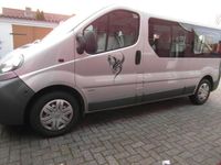 Gebraucht Opel Vivaro 137 PS (100 kW) 2003 Silber metallic Van / Kleinbus