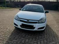 Gebraucht Opel Astra 90 PS (66 kW) 2009 Weiß Limousine