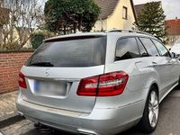 Gebraucht Mercedes E220 Avantgarde 170 PS (125 kW) 2011 Silber Kombi