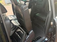 Second-hand VW Sharan 170 CP (125 kW) 2012 Negru Monovolum