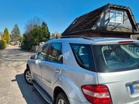 Gebraucht Mercedes ML320 224 PS (164 kW) 2006 Silber SUV