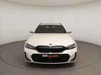 Gebraucht BMW 330e M Sport 292 PS (214 kW) 2023 Weiß Kombi