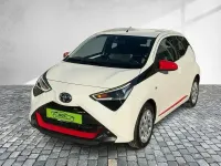 Gebraucht Toyota Aygo X-play 72 PS (52 kW) 2019 Weiß Kleinwagen