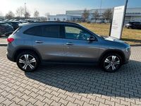 Gebraucht Mercedes EQA250 Progressive 139 kW (190 PS) 2023 lack mountaingrau SUV