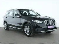 Gebraucht BMW X3 Sport Line 190 PS (139 kW) 2023 Black sapphire SUV
