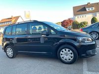 Gebraucht VW Touran Trendline 105 PS (77 kW) 2014 Schwarz Van / Kleinbus