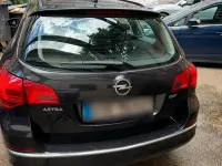 Gebraucht Opel Astra Edition 131 PS (96 kW) 2014 Schwarz Kombi