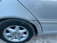 Gebraucht Mercedes C200 163 PS (119 kW) 2000 Silber Limousine