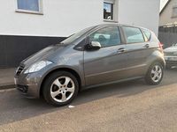 Gebraucht Mercedes A160 95 PS (69 kW) 2011 Grau Kleinwagen