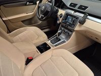 Gebraucht VW Passat Comfortline 160 PS (117 kW) 2014 Braun Limousine