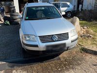 Gebraucht VW Passat 131 PS (96 kW) 2001 Silber Kombi