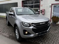 Neu Isuzu D-Max 163 PS (119 kW) 2026 Silber Pickup