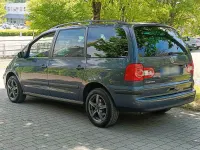 Second-hand VW Sharan 116 CP (85 kW) 2005 Gri Monovolum