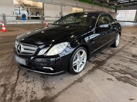 Gebraucht Mercedes E250 204 PS (150 kW) 2010 Schwarz Cabrio