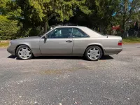 Gebraucht Mercedes 220 150 PS (110 kW) 1993 Grau Coupé